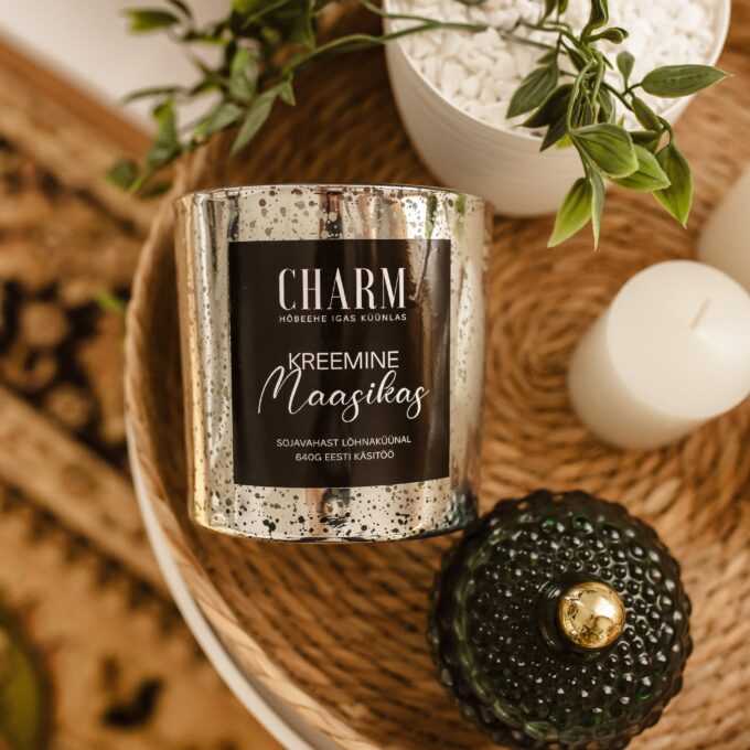 Charm Candle Luxury XL "Kreemine maasikas" - Üllatus