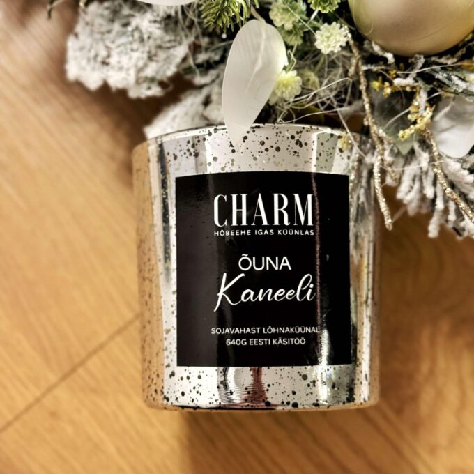 Charm Candle Luxury XL "Õuna-kaneeli" - Üllatus